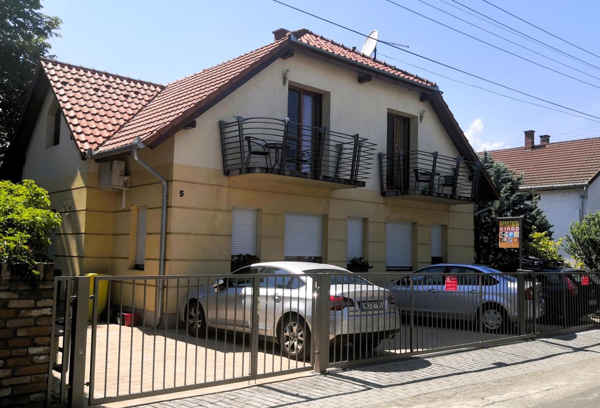 Frank Apartmanhaz Apartment Balatonboglar Exterior photo