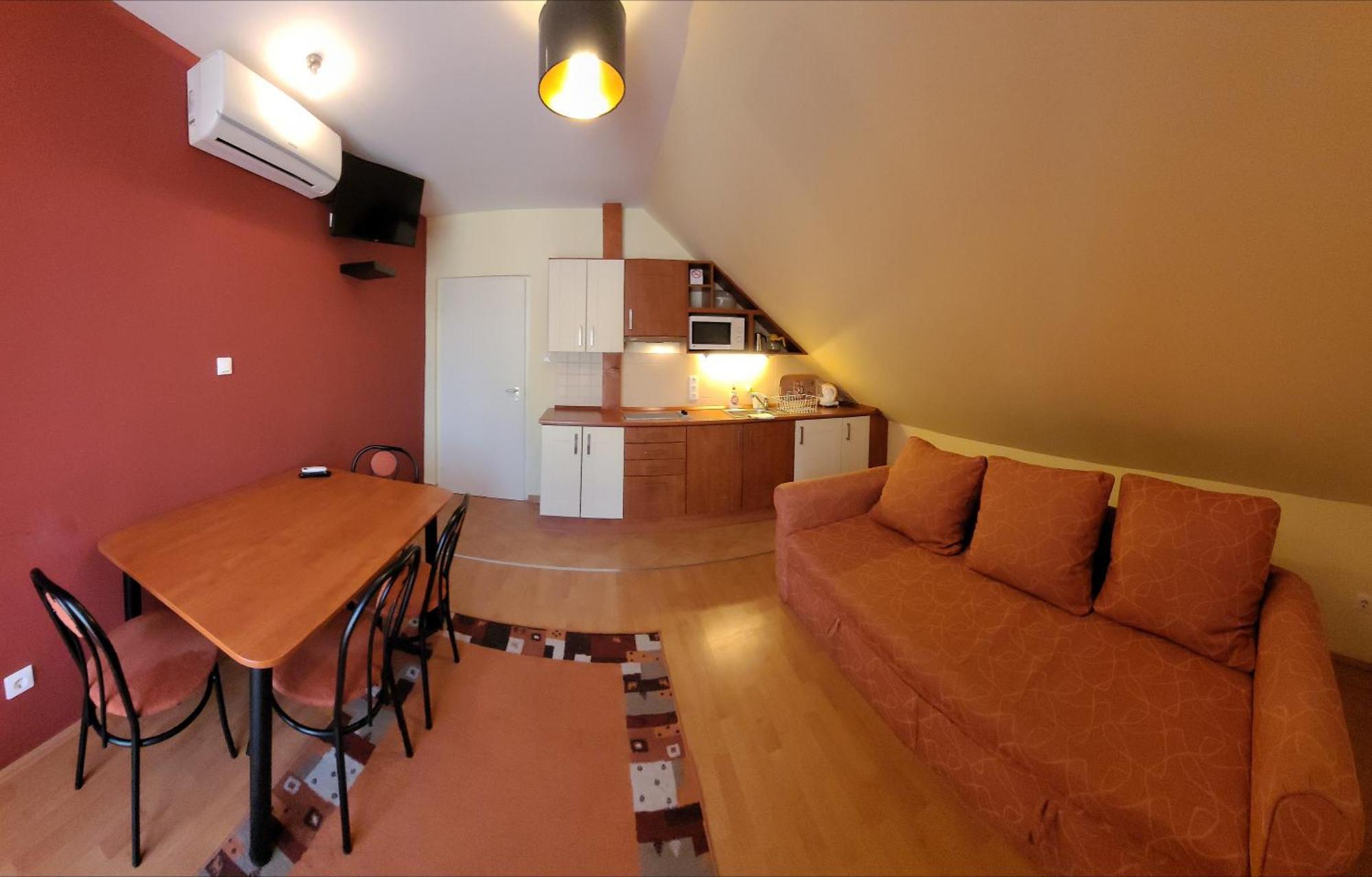 Frank Apartmanhaz Apartment Balatonboglar Exterior photo